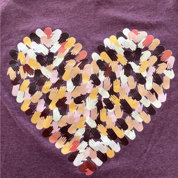 Love T-Shirt - Picture 2 of 6